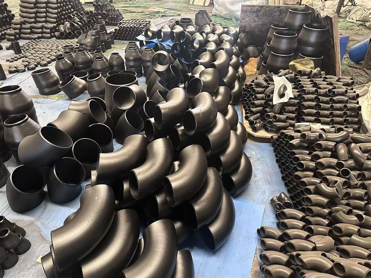 Carbon steel butt-welding elbow