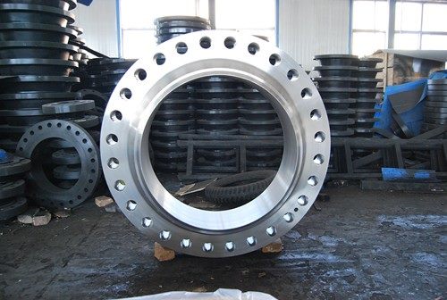 Large diameter flange