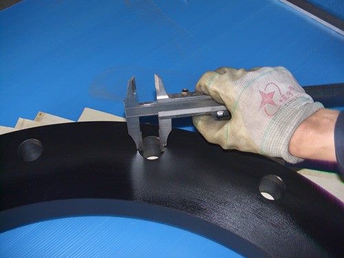 Measuring a fitting on the shop floor